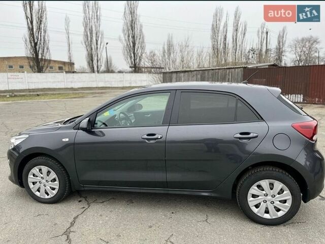 Сірий Кіа Ріо, об'ємом двигуна 1.4 л та пробігом 91 тис. км за 12000 $, фото 1 на Automoto.ua