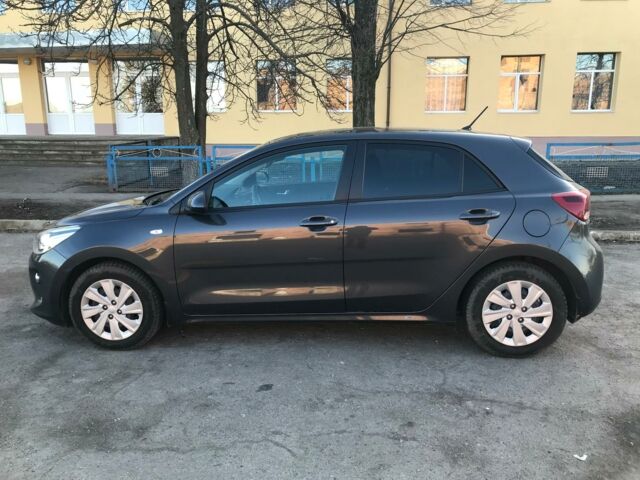 Серый Киа Рио, объемом двигателя 1.4 л и пробегом 36 тыс. км за 14000 $, фото 1 на Automoto.ua