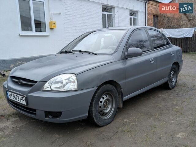Сірий Кіа Ріо, об'ємом двигуна 1.3 л та пробігом 200 тис. км за 1800 $, фото 1 на Automoto.ua