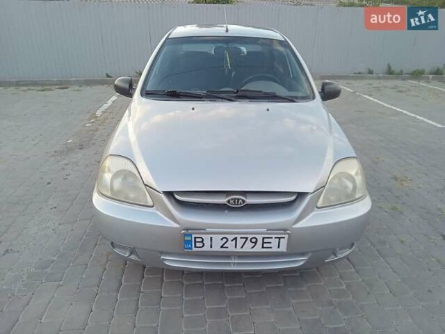 Сірий Кіа Ріо, об'ємом двигуна 1.34 л та пробігом 285 тис. км за 3500 $, фото 1 на Automoto.ua