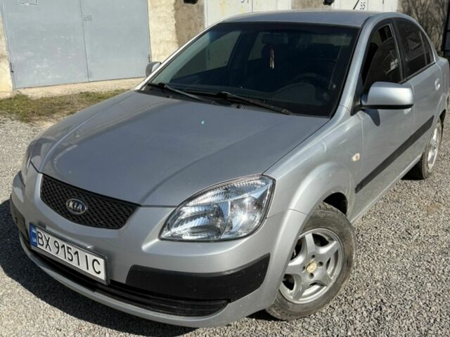 Серый Киа Рио, объемом двигателя 1.4 л и пробегом 177 тыс. км за 4150 $, фото 1 на Automoto.ua