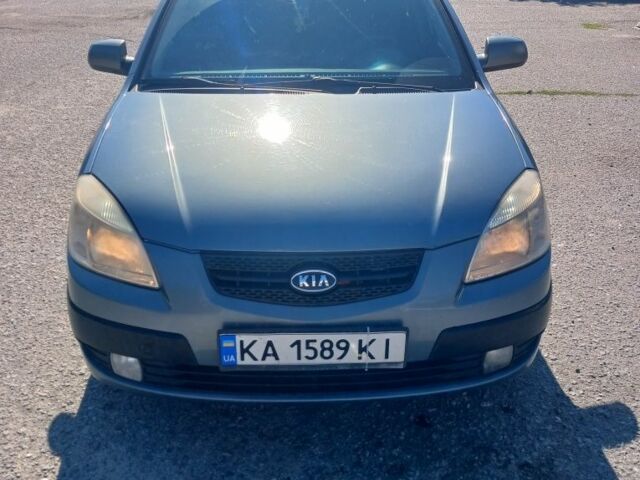 Серый Киа Рио, объемом двигателя 0 л и пробегом 280 тыс. км за 4308 $, фото 1 на Automoto.ua