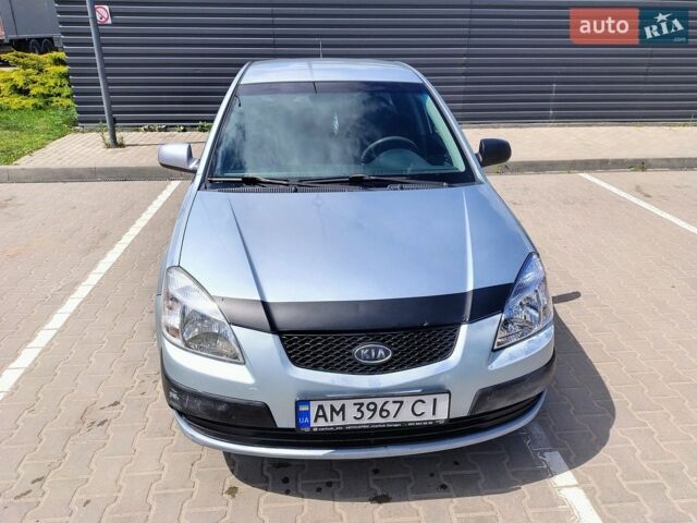 Сірий Кіа Ріо, об'ємом двигуна 1.4 л та пробігом 238 тис. км за 3100 $, фото 1 на Automoto.ua