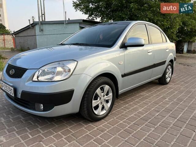 Серый Киа Рио, объемом двигателя 0 л и пробегом 202 тыс. км за 4999 $, фото 1 на Automoto.ua