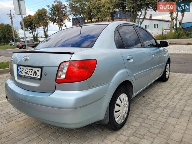 Серый Киа Рио, объемом двигателя 1.4 л и пробегом 230 тыс. км за 4999 $, фото 1 на Automoto.ua