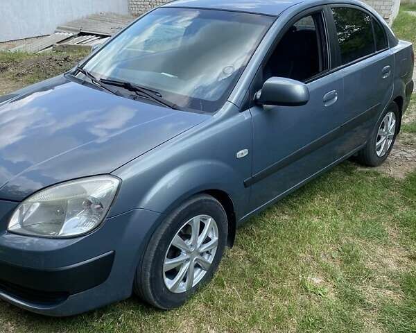 Сірий Кіа Ріо, об'ємом двигуна 1.5 л та пробігом 137 тис. км за 4500 $, фото 1 на Automoto.ua