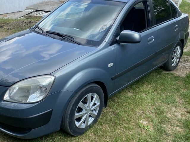 Сірий Кіа Ріо, об'ємом двигуна 1.5 л та пробігом 137 тис. км за 4800 $, фото 1 на Automoto.ua