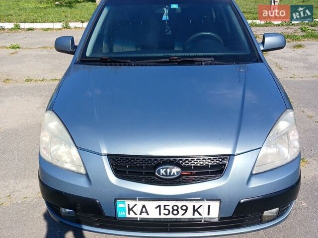 Серый Киа Рио, объемом двигателя 1.5 л и пробегом 290 тыс. км за 4600 $, фото 1 на Automoto.ua