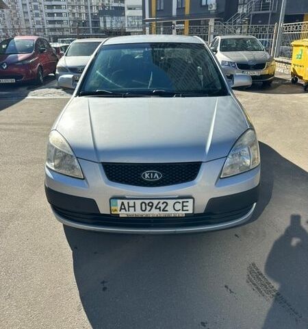 Серый Киа Рио, объемом двигателя 1.4 л и пробегом 244 тыс. км за 2900 $, фото 1 на Automoto.ua