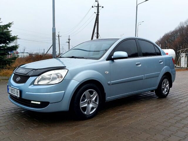 Сірий Кіа Ріо, об'ємом двигуна 3 л та пробігом 224 тис. км за 4900 $, фото 1 на Automoto.ua