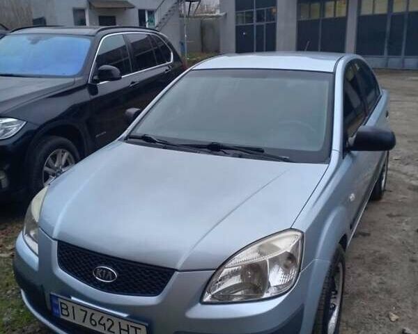 Сірий Кіа Ріо, об'ємом двигуна 1.4 л та пробігом 240 тис. км за 4300 $, фото 1 на Automoto.ua