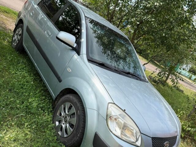 Сірий Кіа Ріо, об'ємом двигуна 1.4 л та пробігом 240 тис. км за 3350 $, фото 1 на Automoto.ua