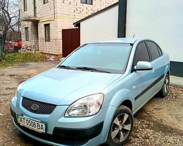 Серый Киа Рио, объемом двигателя 1.4 л и пробегом 56 тыс. км за 4900 $, фото 1 на Automoto.ua