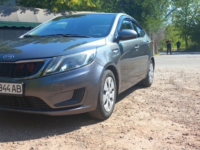 Серый Киа Рио, объемом двигателя 0 л и пробегом 158 тыс. км за 5800 $, фото 1 на Automoto.ua