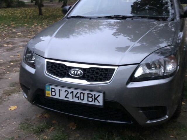 Сірий Кіа Ріо, об'ємом двигуна 1.4 л та пробігом 168 тис. км за 4998 $, фото 1 на Automoto.ua
