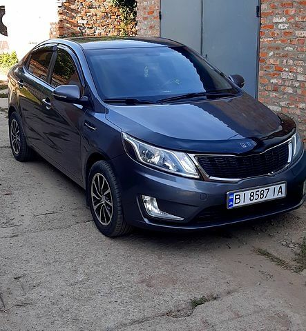 Серый Киа Рио, объемом двигателя 1.6 л и пробегом 153 тыс. км за 8000 $, фото 1 на Automoto.ua