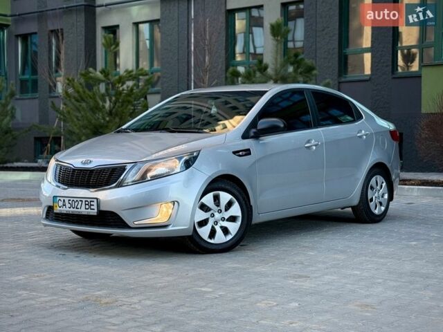 Сірий Кіа Ріо, об'ємом двигуна 1.6 л та пробігом 180 тис. км за 8900 $, фото 1 на Automoto.ua