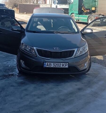 Серый Киа Рио, объемом двигателя 1.6 л и пробегом 300 тыс. км за 7100 $, фото 1 на Automoto.ua