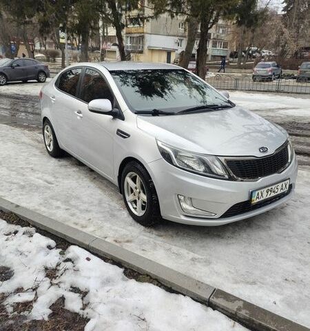 Серый Киа Рио, объемом двигателя 1.6 л и пробегом 220 тыс. км за 6500 $, фото 1 на Automoto.ua