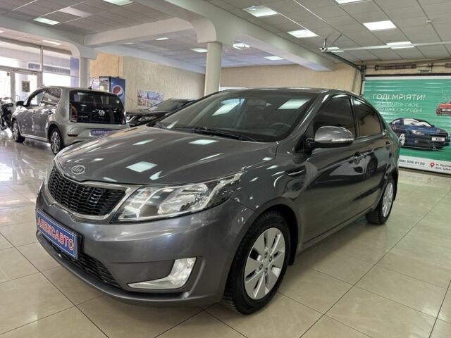 Серый Киа Рио, объемом двигателя 1.6 л и пробегом 230 тыс. км за 6900 $, фото 1 на Automoto.ua