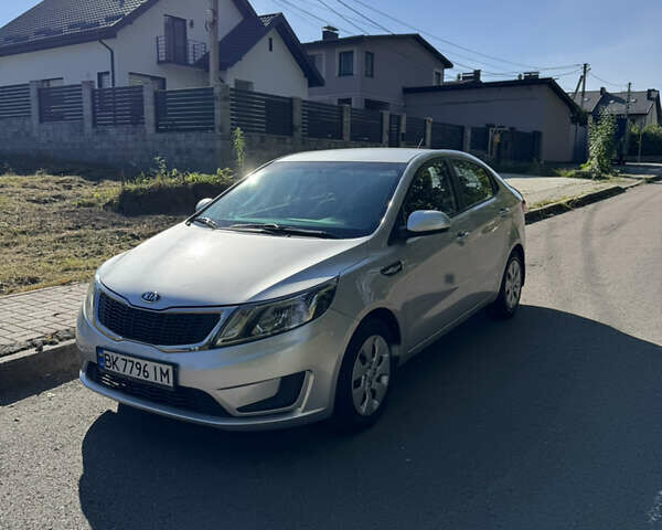 Серый Киа Рио, объемом двигателя 1.4 л и пробегом 155 тыс. км за 6200 $, фото 1 на Automoto.ua