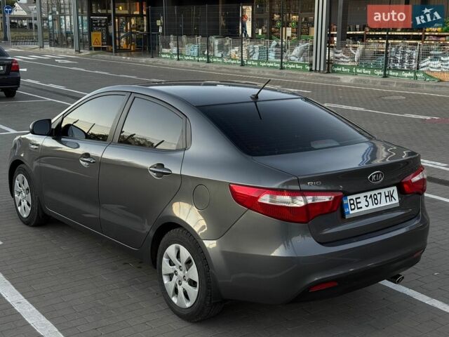 Сірий Кіа Ріо, об'ємом двигуна 1.4 л та пробігом 170 тис. км за 5500 $, фото 1 на Automoto.ua