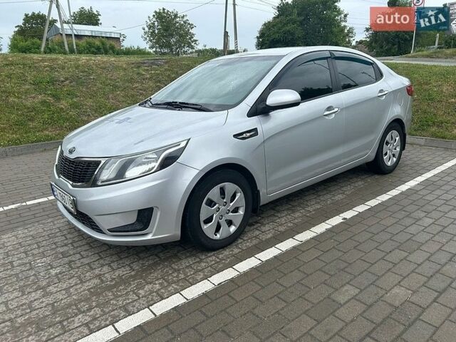 Серый Киа Рио, объемом двигателя 1.4 л и пробегом 144 тыс. км за 8150 $, фото 1 на Automoto.ua