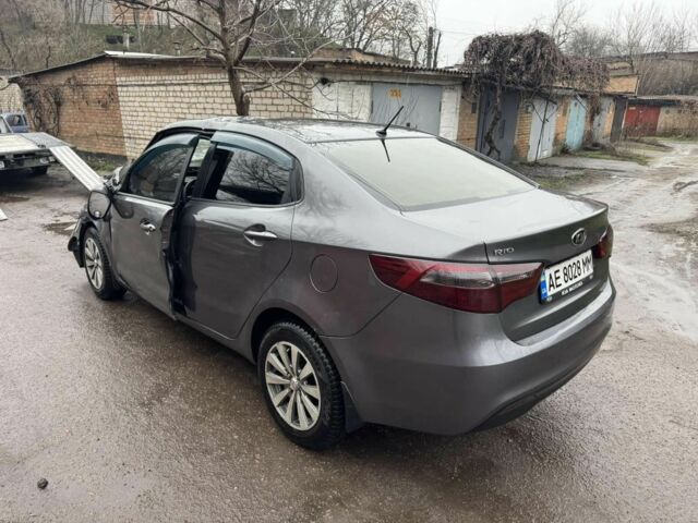 Сірий Кіа Ріо, об'ємом двигуна 1.4 л та пробігом 200 тис. км за 2950 $, фото 1 на Automoto.ua