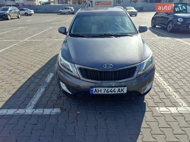 Серый Киа Рио, объемом двигателя 1.4 л и пробегом 187 тыс. км за 4900 $, фото 1 на Automoto.ua