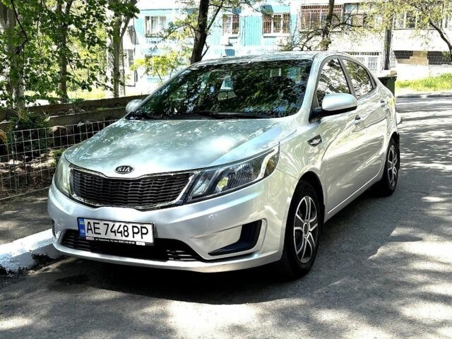 Сірий Кіа Ріо, об'ємом двигуна 1.4 л та пробігом 125 тис. км за 7000 $, фото 1 на Automoto.ua
