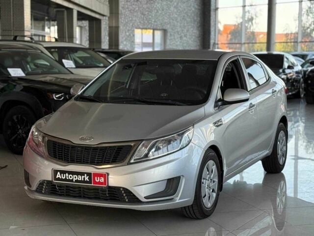Серый Киа Рио, объемом двигателя 1.4 л и пробегом 200 тыс. км за 6840 $, фото 1 на Automoto.ua