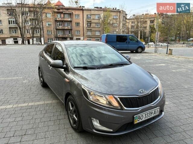 Сірий Кіа Ріо, об'ємом двигуна 1.59 л та пробігом 191 тис. км за 6500 $, фото 1 на Automoto.ua