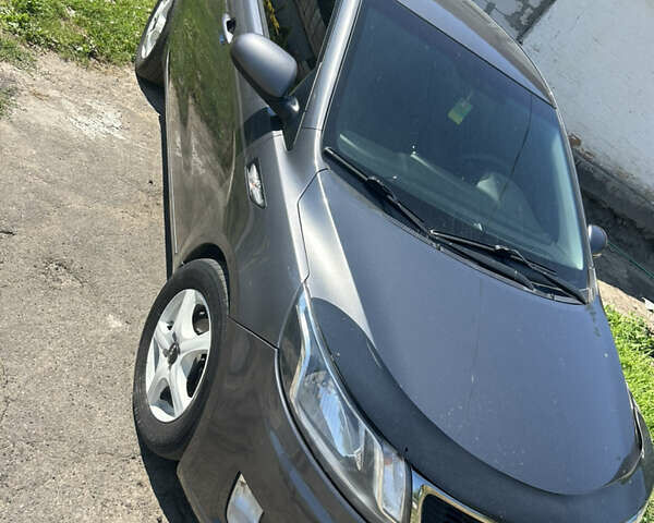 Серый Киа Рио, объемом двигателя 1.6 л и пробегом 250 тыс. км за 6999 $, фото 1 на Automoto.ua