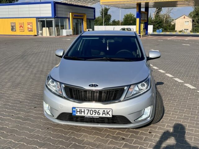 Сірий Кіа Ріо, об'ємом двигуна 1.4 л та пробігом 175 тис. км за 7362 $, фото 1 на Automoto.ua
