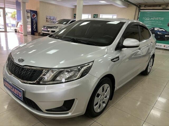 Серый Киа Рио, объемом двигателя 1.4 л и пробегом 158 тыс. км за 8500 $, фото 1 на Automoto.ua