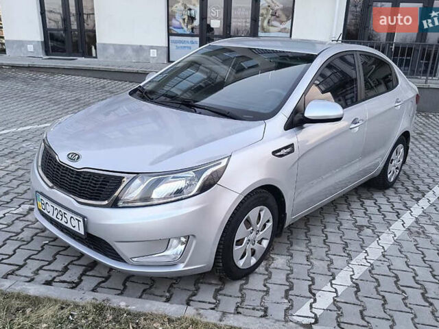 Серый Киа Рио, объемом двигателя 1.6 л и пробегом 127 тыс. км за 7700 $, фото 1 на Automoto.ua