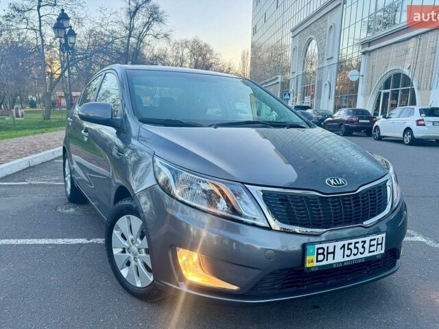 Сірий Кіа Ріо, об'ємом двигуна 1.59 л та пробігом 105 тис. км за 9000 $, фото 1 на Automoto.ua