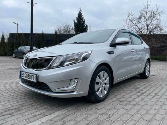 Серый Киа Рио, объемом двигателя 1.6 л и пробегом 121 тыс. км за 9500 $, фото 1 на Automoto.ua
