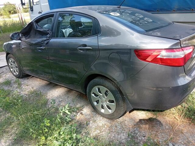 Сірий Кіа Ріо, об'ємом двигуна 1.6 л та пробігом 200 тис. км за 2300 $, фото 1 на Automoto.ua