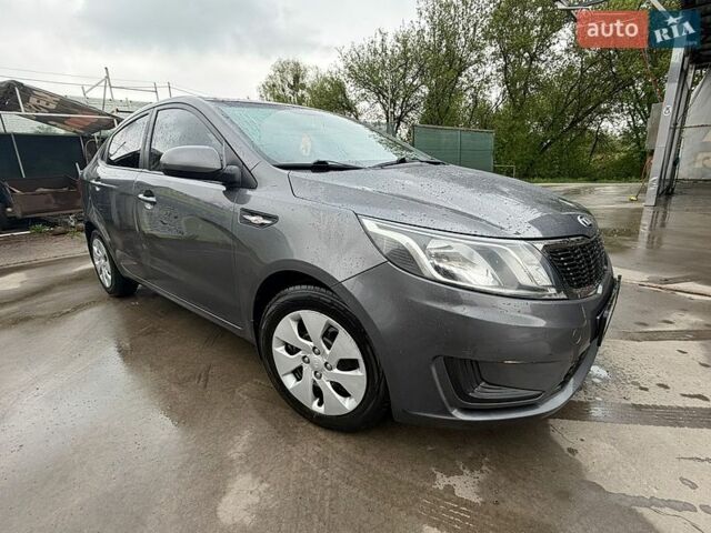Серый Киа Рио, объемом двигателя 1.6 л и пробегом 148 тыс. км за 7400 $, фото 1 на Automoto.ua