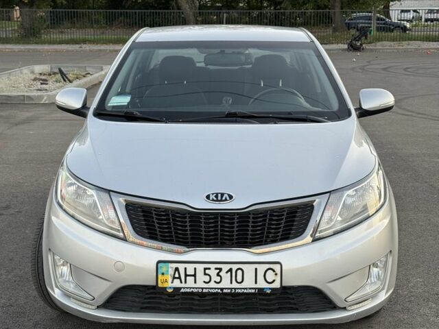 Сірий Кіа Ріо, об'ємом двигуна 1.6 л та пробігом 87 тис. км за 7500 $, фото 1 на Automoto.ua