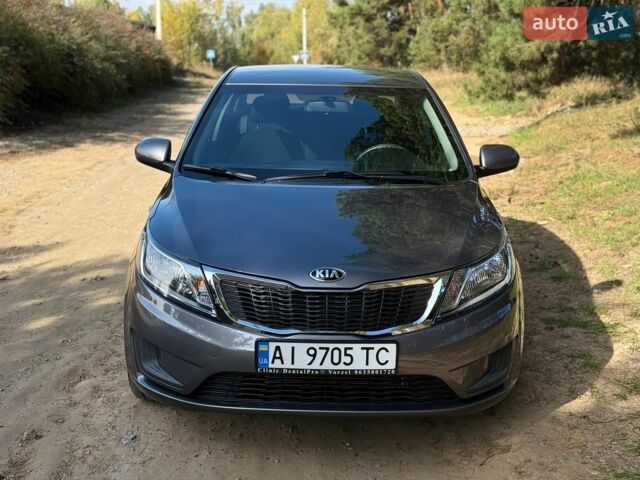 Серый Киа Рио, объемом двигателя 1.4 л и пробегом 107 тыс. км за 8200 $, фото 1 на Automoto.ua