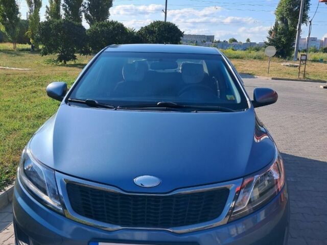Серый Киа Рио, объемом двигателя 0 л и пробегом 112 тыс. км за 7000 $, фото 1 на Automoto.ua