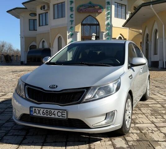 Серый Киа Рио, объемом двигателя 1.4 л и пробегом 156 тыс. км за 8500 $, фото 1 на Automoto.ua