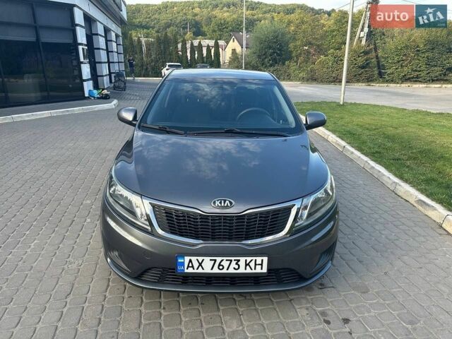 Серый Киа Рио, объемом двигателя 1.4 л и пробегом 107 тыс. км за 9000 $, фото 1 на Automoto.ua