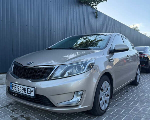 Серый Киа Рио, объемом двигателя 1.4 л и пробегом 223 тыс. км за 7399 $, фото 1 на Automoto.ua