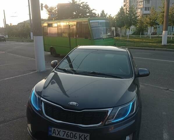 Сірий Кіа Ріо, об'ємом двигуна 1.4 л та пробігом 233 тис. км за 6300 $, фото 1 на Automoto.ua