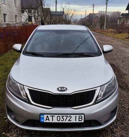 Серый Киа Рио, объемом двигателя 1.4 л и пробегом 240 тыс. км за 7250 $, фото 1 на Automoto.ua