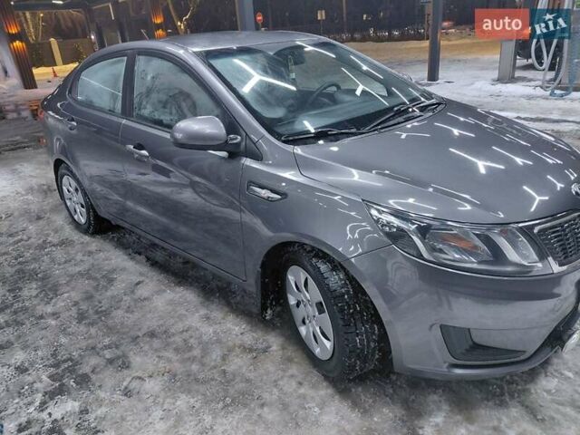 Сірий Кіа Ріо, об'ємом двигуна 1.4 л та пробігом 170 тис. км за 7200 $, фото 1 на Automoto.ua