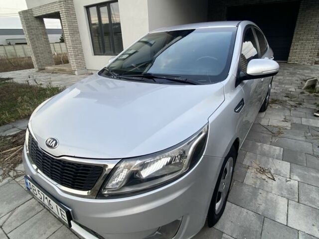 Сірий Кіа Ріо, об'ємом двигуна 1.6 л та пробігом 3 тис. км за 6400 $, фото 1 на Automoto.ua